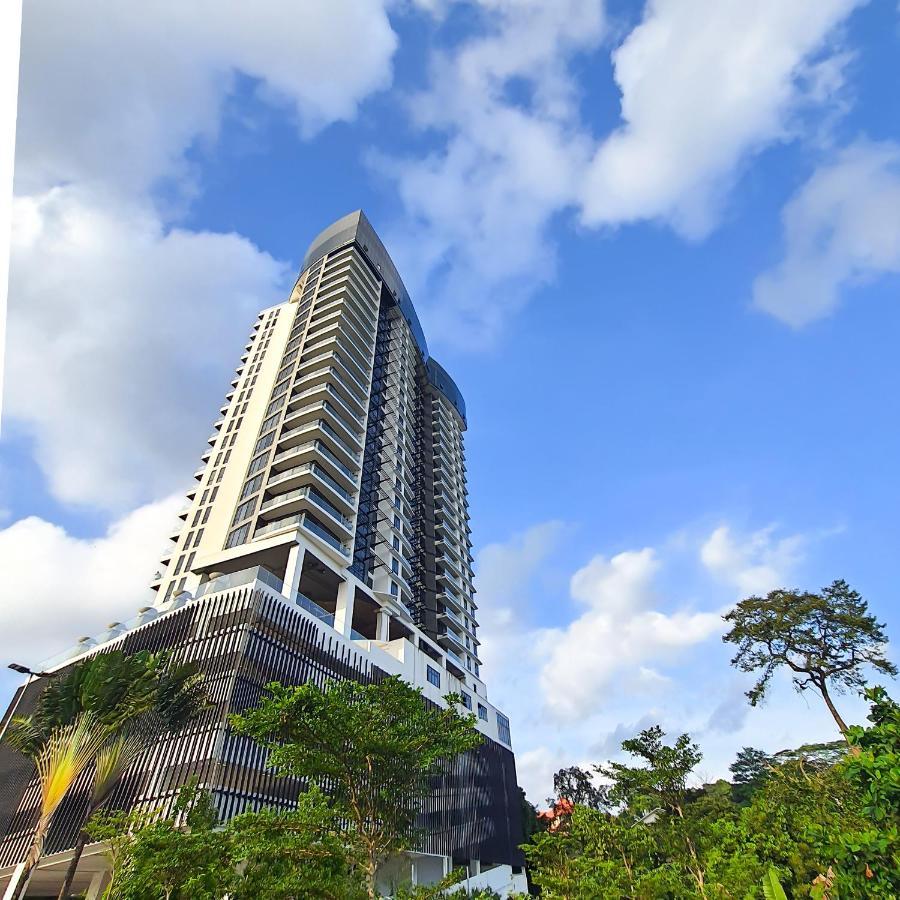 Ramada Suites By Wyndham The Straits Johor Bahru Esterno foto
